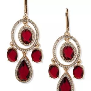 Chandelier earrings